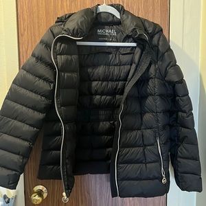 MICHAEL KORS PUFFER JACKET (BLACK) XL
